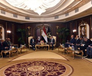 وزير الداخلية يستقبل نظيره بجمهورية القُمر المُتحدة  لبحث أوجه التعاون الأمنى
