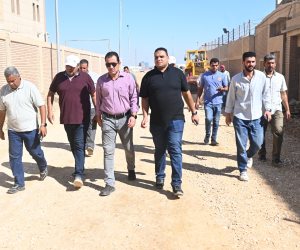 وزير الإسكان يتابع تطوير منظومة الصرف الصناعي ورفع كفاءة المناطق الصناعية بالعاشر من رمضان