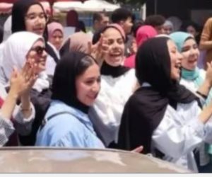 والدة الطالب الثانى على الجمهورية: "كنت واثقة فيه وسايباه يذاكر بطريقته"