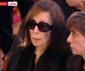 فيروز تشارك فى تشييع جثمان ابنها زياد الرحبانى.. صور