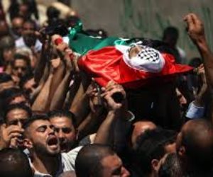 استشهاد فلسطينى واعتقال 13 آخرين بالضفة الغربية بينهم أسرى محررين 