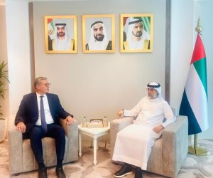 وزير البترول يعقد اجتماعًا مع وزير الطاقة والبنية التحتية الإماراتي بإمارة أبوظبي