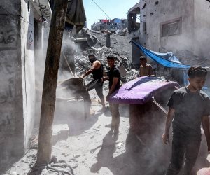 مصر وقطر تعملان على اتفاق يتضمن الإفراج عن كل المحتجزين بغزة مقابل إنهاء الحرب
