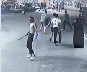 أمن الإسكندرية يضبط 5 ظهروا فى فيديو وهم يلوحون بأسلحة بيضاء بأحد الشوارع 