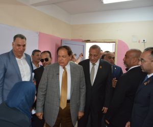 محمد أبو العينين يدلي بصوته في انتخابات الشيوخ.. ويؤكد: المشاركة مسؤولية وطنية