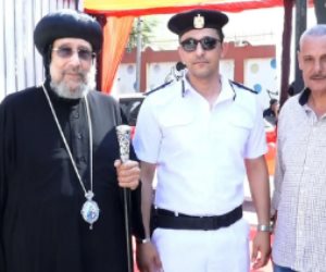 رئيس المركز الثقافى القبطى الأرثوذكسى يدلى بصوته فى انتخابات مجلس الشيوخ