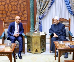 شيخ الأزهر يستقبل وزير التربية والتعليم ويؤكِّدان ضرورة استعادة مكانة المدرسة الحكومية واحترامها 