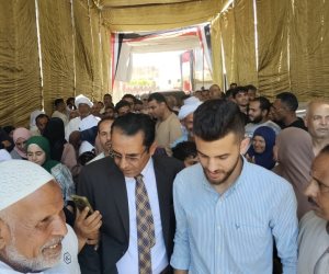 عصام الرتمي مرشح الجبهة الوطنية بالفيوم يدلي بصوته في انتخابات الشيوخ