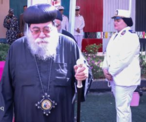 أسقف الأقباط الأرثوذوكس بالإسماعيلية يدلى بصوته فى انتخابات مجلس الشيوخ