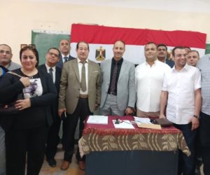 نقيب محامين الشرقية يدلى بصوته فى الانتخابات ويؤكد: مصر يد واحدة