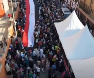 تزاحم الناخبين على مدرسة تحيا مصر في الأسمرات بأول أيام انتخابات الشيوخ (فيديو)