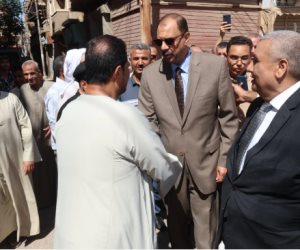 محافظ سوهاج يتفقد لجنة ساحل طهطا بانتخابات مجلس الشيوخ