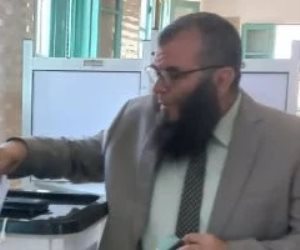 رئيس حزب النور بعد الإدلاء بصوته  فى انتخابات مجلس الشيوخ بع : لن نلتفت لدعوات الإحباط