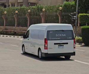 جثمان الفنان سيد صادق يصل مسجد الشرطة لأداء الصلاة الجنازة