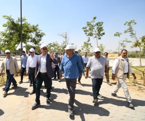 وزير الإسكان ومحافظ القاهرة يتفقدان مشروع إحياء حديقة الأزبكية ضمن مشروعات تطوير القاهرة الخديوية