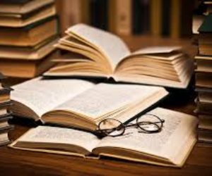 "هيئة الكتاب": التكنولوجيا أثرت على القراءة والكتاب الورقى له متعة خاصة