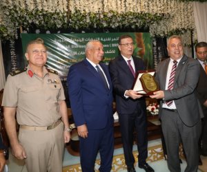 وزير الزراعة ومحافظو البحيرة والوادي الجديد ودمياط يفتتحون مؤتمرًا علميًا لاستعراض أحدث تقنيات المكافحة الحيوية للآفات