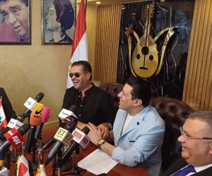 راغب علامة خلال وجوده في نقابة الموسيقيين : مصر بلد الفن والتاريخ وأنا من الفنانين اللي بيستنوا المعجبين بعد الحفلة ومحبتهم هي سر نجاحي