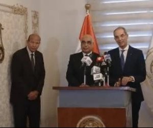 وزير الاتصالات : منظومة التقاضى عن بُعد مؤمنة ضد أى اختراق بعقول مصريين
