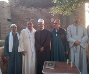 مديرية أوقاف المنيا تشهد صلحا بين عائلتين لتعزيز السلام المجتمعى