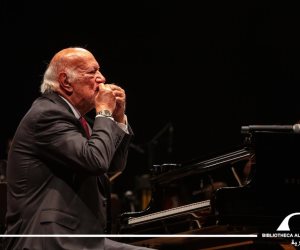 عمر خيرت يُبدع أمام جمهور مهرجان الصيف الدولي بمكتبة الإسكندرية بحفلين متتاليين