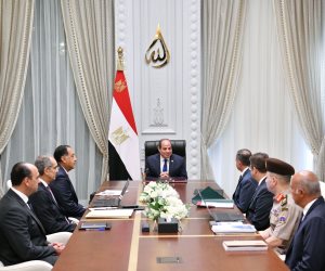 الرئيس السيسي يوجه بمواصلة دعم قدرات شبكات الاتصالات وتوسيع مناطق التغطية الرئيس السيسي يوجه بمواصلة دعم قدرات شبكات الاتصالات وتوسيع مناطق التغطية