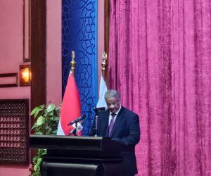 نائب رئيس القنوات الإقليمية: شيخ الأزهر يقدم القدوة والمثل للجميع في نشر الفكر المستنير والتقارب بين الشعوب