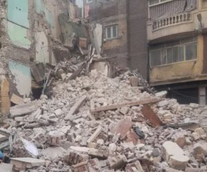 انهيار جزئي في عقار قديم في حي الجمرك بالإسكندرية (صور)