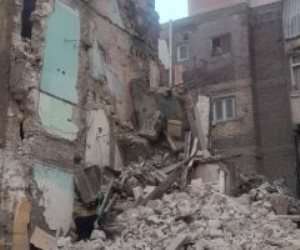 انهيار عقار من 3 طوابق في مصر القديمة