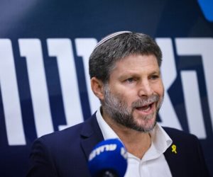 وزير المالية الإسرائيلي يرفض وقف إطلاق النار الجزئي: لا طوق نجاة لحماس