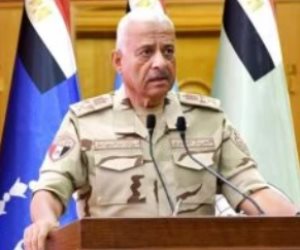 وزير الدفاع يلتقى بعدد من مقاتلى المنطقة الشمالية العسكرية