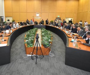 وزير الإسكان يعقد اجتماعه الدوري مع أعضاء البرلمان بمجلسيه النواب والشيوخ