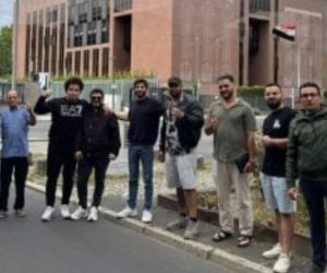 المصريون في ألمانيا يوجهون رسالة دعم للبعثات الدبلوماسية من أمام سفارتنا ببرلين