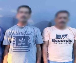 أمن القاهرة يضبط 3 أشخاص انتحلوا صفة موظفين بشركة الكهرباء للنصب على المواطنين أمن القاهرة يضبط 3 أشخاص انتحلوا صفة موظفين بشركة الكهرباء للنصب على المواطنين