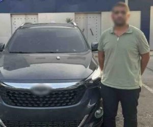 القبض على قائد سيارة "بدون لوحات" متهم بالتحرش لفظياً بسيدة فى القاهرة القبض على قائد سيارة "بدون لوحات" متهم بالتحرش لفظياً بسيدة فى القاهرة