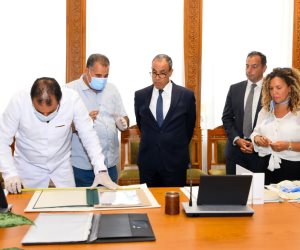 وزير الخارجية يتابع مشروع توثيق المستندات ذات القيمة التاريخية بوزارة الخارجية 