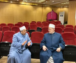 وكيل الأزهر ورئيس قطاع المعاهد يتابعان غرفة عمليات الدور الثانى لامتحانات الثانوية الأزهرية وكيل الأزهر ورئيس قطاع المعاهد يتابعان غرفة عمليات الدور الثانى لامتحانات الثانوية الأزهرية