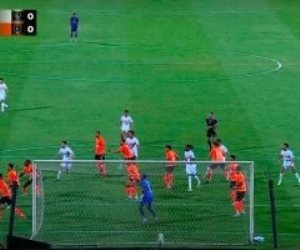 في شوط أول سلبي  .. هجوم زملكاوي متواصل وفاركو يكتفي بالمرتدات  