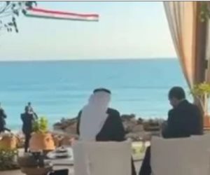 الرئيس عبد الفتاح السيسى والشيخ محمد بن زايد بأحد مطاعم مدينة العلمين الساحرة (فيديو)