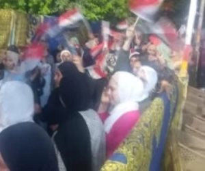 في الفترة المسائية .. زحام كبير  على لجان انتخابات الإعادة لمجلس الشيوخ بالإسماعيلية