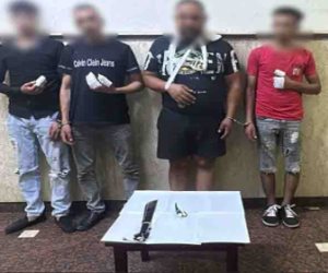 كشف ملابسات قيام أشخاص بالتعدي على آخر داخل أحد المحال باستخدام أسلحة بيضاء بالإسكندرية