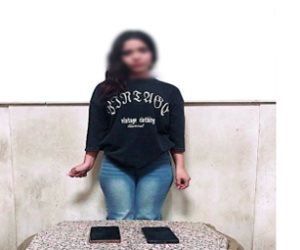 ضبط صانعة محتوى لنشرها مقاطع فيديو على صفحاتها بمواقع التواصل الإجتماعى تتضمن ألفاظاً خارجة تتنافى مع قيم المجتمع وقيامها بالرقص بملابس خادشة للحياء العام)