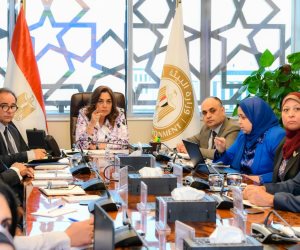 وزيرة التنمية المحلية والقائم بأعمال وزير البيئة تستكمل سلسلة اجتماعاتها التنسيقية بقيادات وزارة البيئة