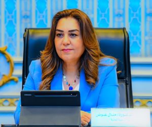 وزيرة التنمية المحلية تستعرض تقريرًا حول أبرز جهود وحدة السكان المركزية خلال شهر أغسطس 2025