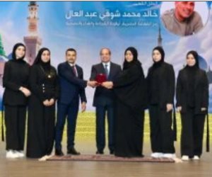 الرئيس السيسى يكرم شخصيات علمية ودينية ويمنح وسام العلوم والفنون