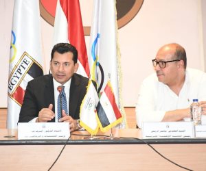 وزير الرياضة ورئيس اللجنة الأولمبية يجتمعان برؤساء الاتحادات لمتابعة الأكواد الطبية واستعدادات الأولمبياد وزير الرياضة ورئيس اللجنة الأولمبية يجتمعان برؤساء الاتحادات لمتابعة الأكواد الطبية واستعدادات الأولمبياد