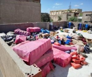 ضبط أحد الأشخاص لقيامه بإدارة مصنع لتدوير زيوت السيارات مجهولة المصدر بالإسكندرية