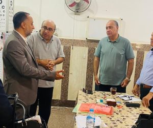 "وكيل صحة شمال سيناء" يتفقد العيادات الخارجية بمستشفى العريش و يحيل الأطباء المتغيبين للتحقيق