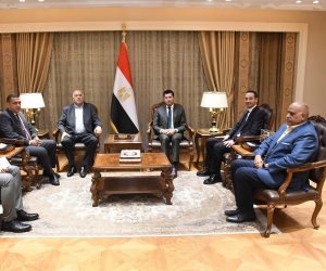 وزير الشباب والرياضة يلتقي نظيره الفلسطيني بمقر الوزارة بالعاصمة الإدارية لمناقشة الملفات الشبابية والرياضية