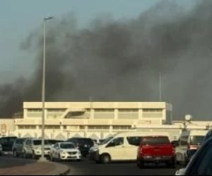 بعد الهجمات الصاروخية .. السفارة الأمريكية فى الدوحة تنصح رعاياها بالبقاء فى منازلهم